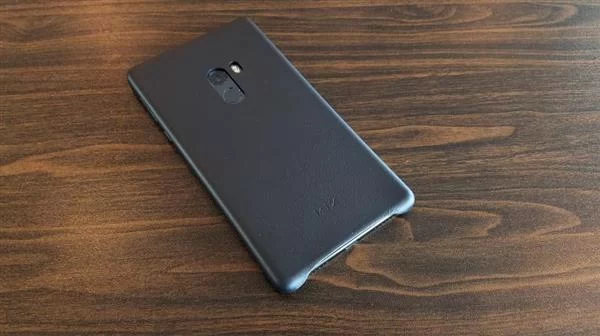 《福布斯》体验小米MIX:令iPhone 7黯然失色(图4) 《福布斯》体验小米MIX:令iPhone 7黯然失色(图4)