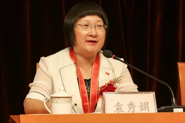 东莞女干部袁秀娟：对妇女儿童工作有独特情怀(图1)